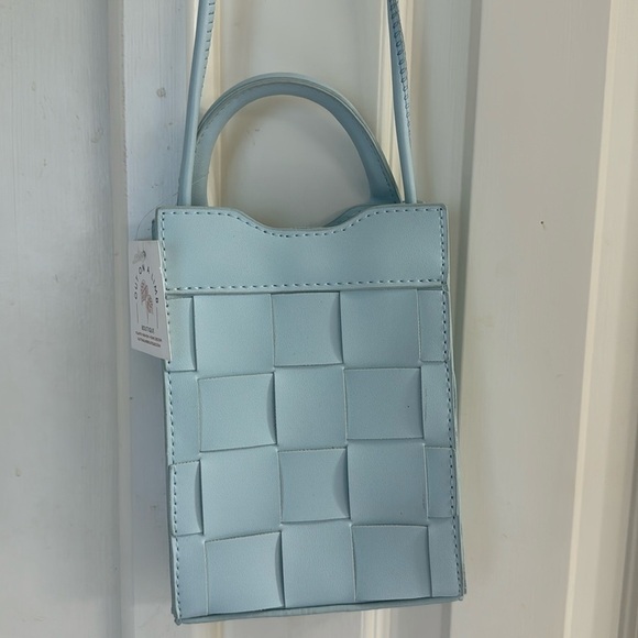 NEW WITH TAGS blue Woven Small Mini Crossbody Purse - Picture 1 of 4